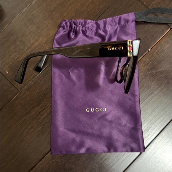 Gucci Black Women's Eyewear - Picture 2 of 4